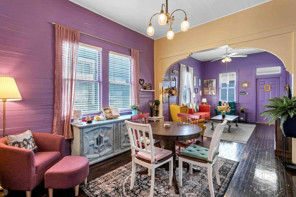 Friends Airbnb Themed 2Bed 2Bath Walkable To All Of Ybor Tampa Zewnętrze zdjęcie